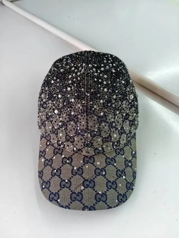 Glittering Baseball Cap with Logo Pattern