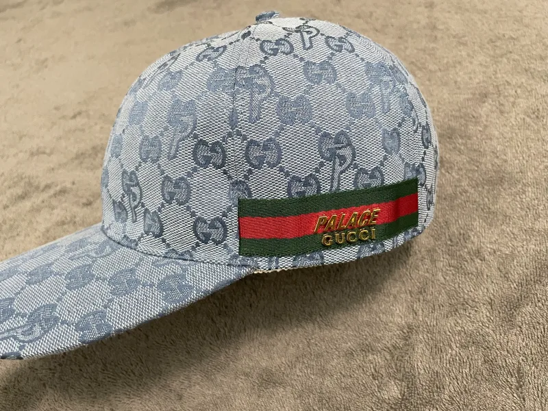 Pet met GG-monogram