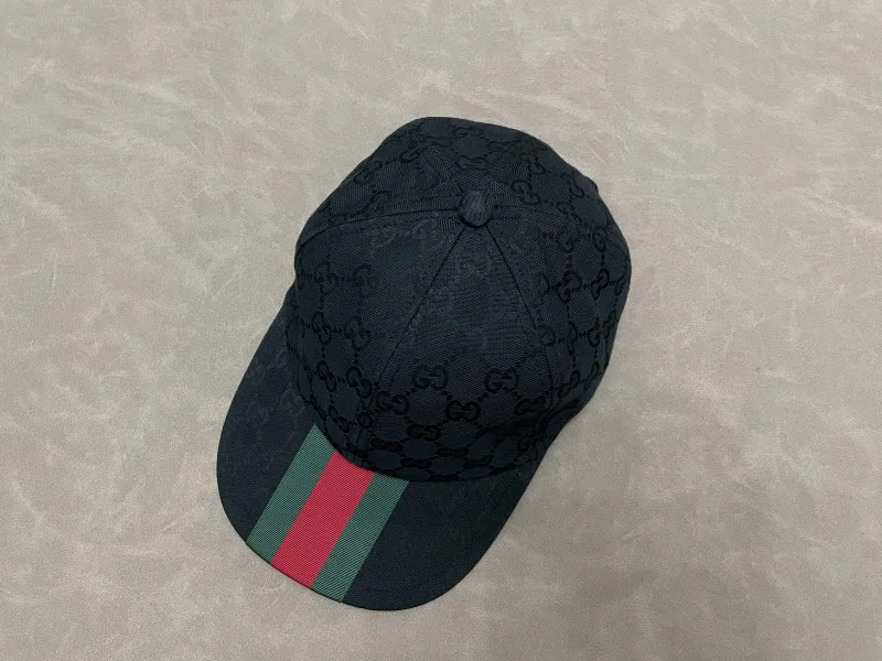 baseball cap met all-over GG-print en groen-rode streep