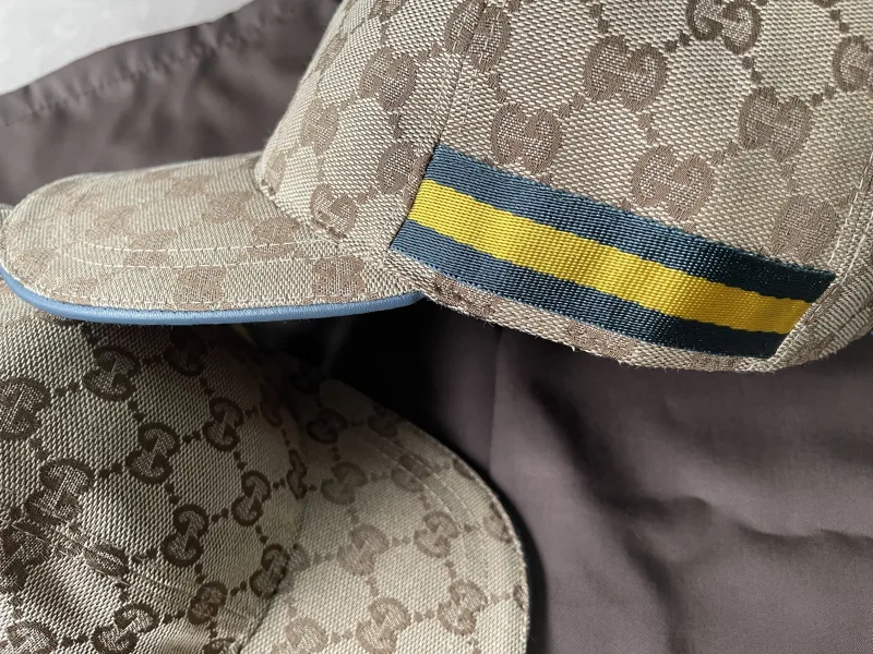 GG canvas baseball cap