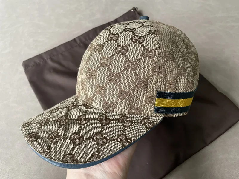 GG canvas baseball cap