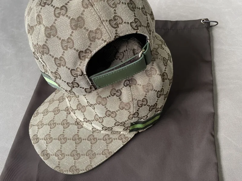 Canvas cap met GG print