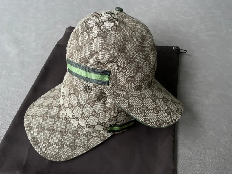 Canvas cap met GG print