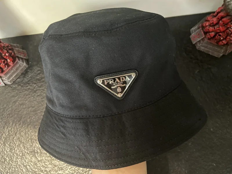 bucket hat black
