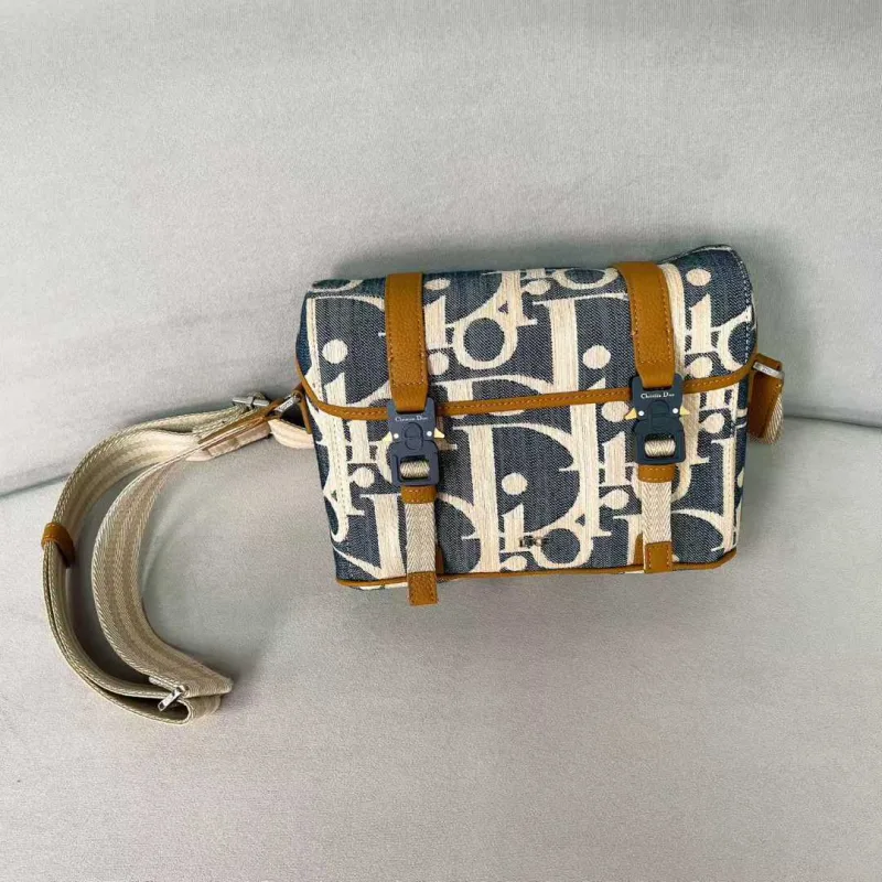 Bumbag met monogram patroon