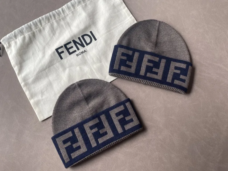 Fendi FF motif muts