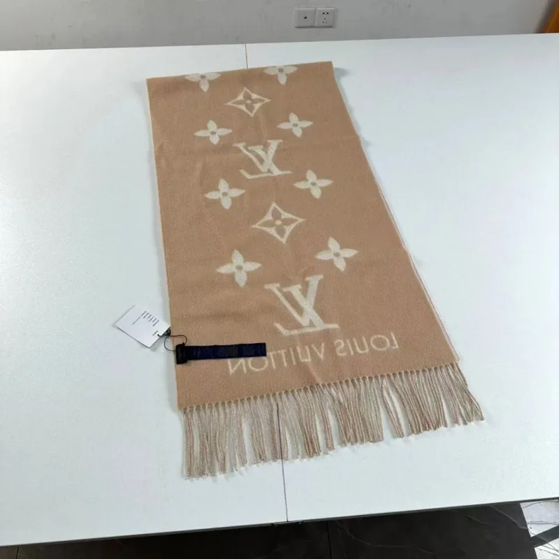 Sjaal met monogram en logo