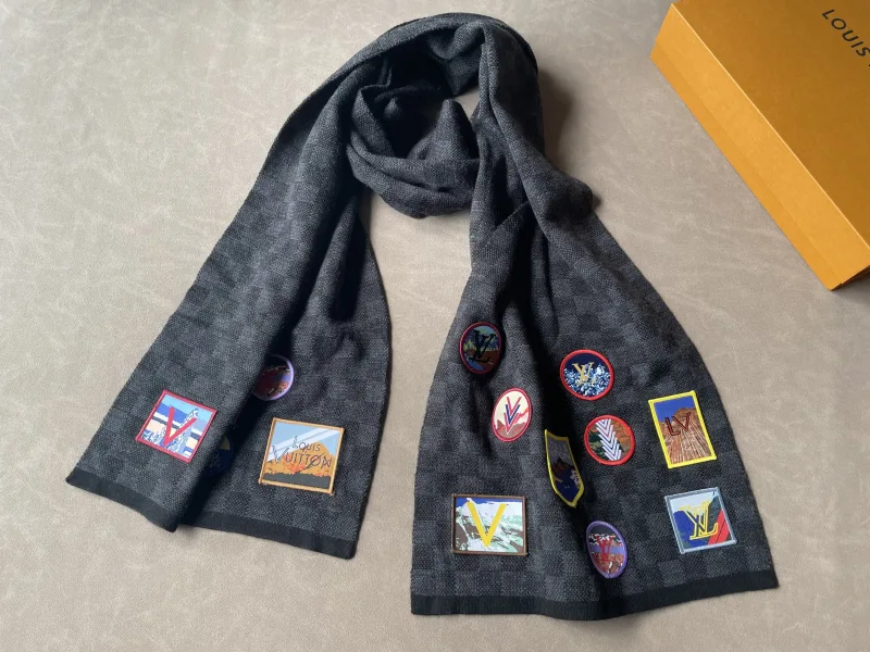 muts en sjaal set met patches