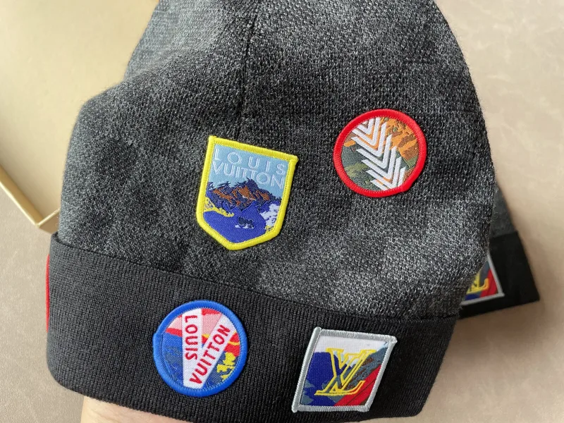 muts en sjaal set met patches