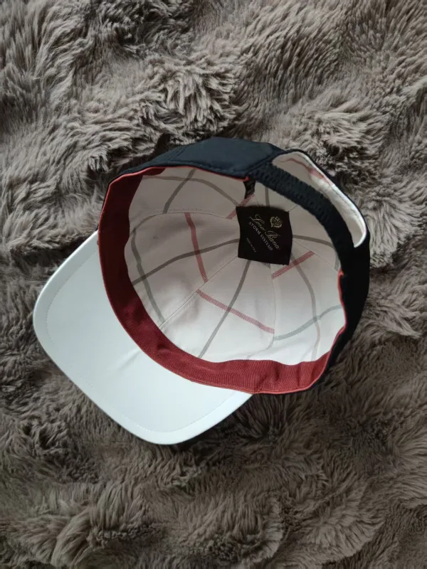zwarte baseballpet met logo