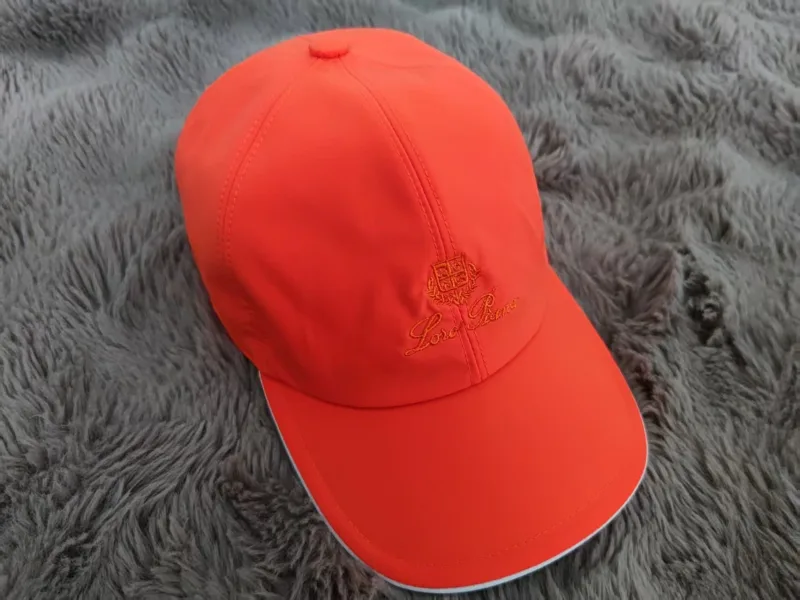 pet cap