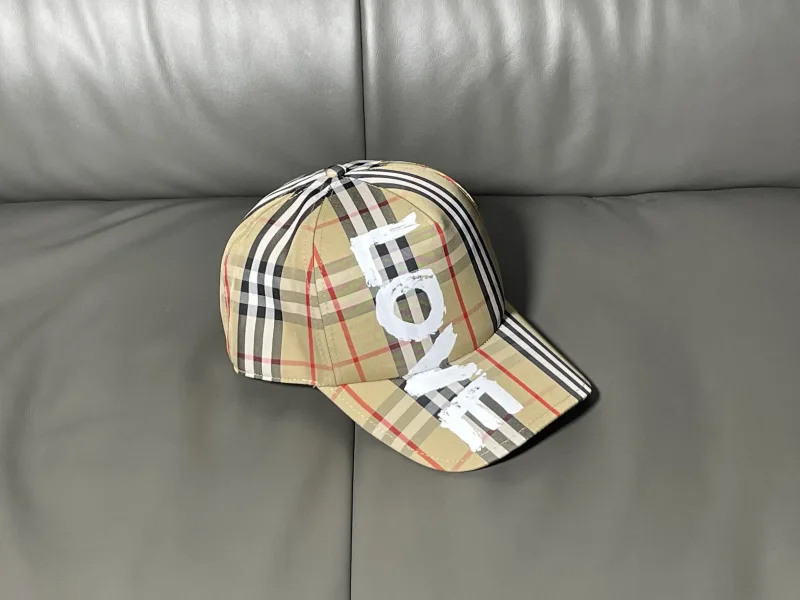 Baseballpet met Check Patroon en 'LOVE' Print