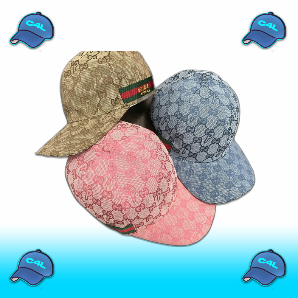 Gecustomiseerde pet met GG-patroon