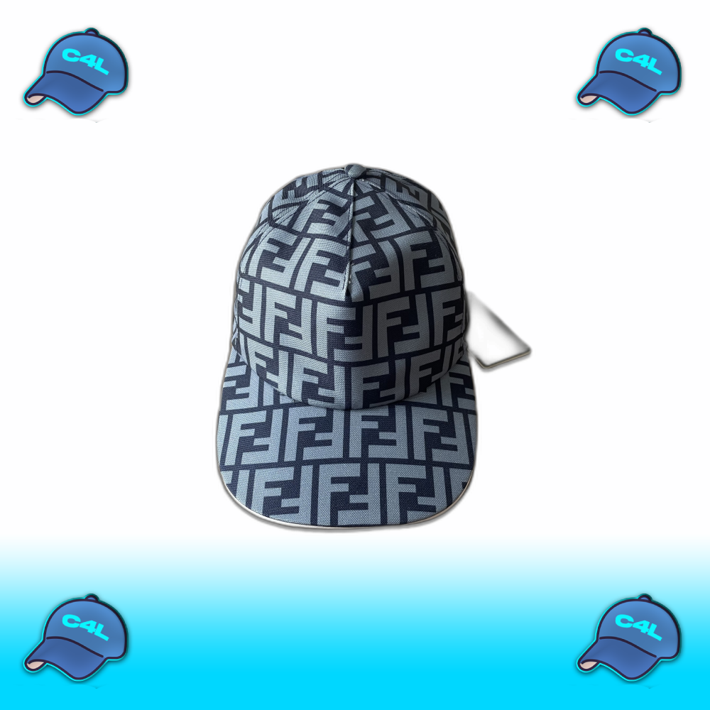 Pet met Fendi-logo